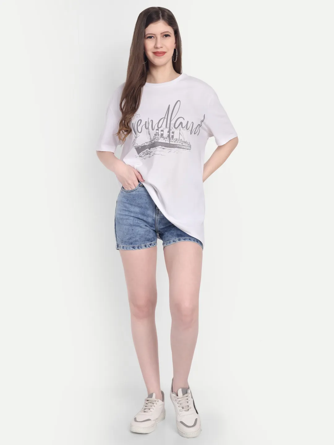ecomm female shoot